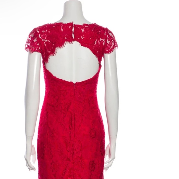 Classic Lace ML by Monique Lhuillier Cocktail Dress - Picture 2 of 4